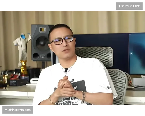 比卢普斯听证会后神情凝重沉默离场 引发外界对其内心状态猜测 比卢普斯听证会后神情凝重沉默离场 引发外界对其内心状态猜测